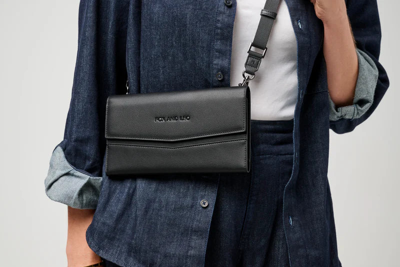 The Traveller Wallet- Black