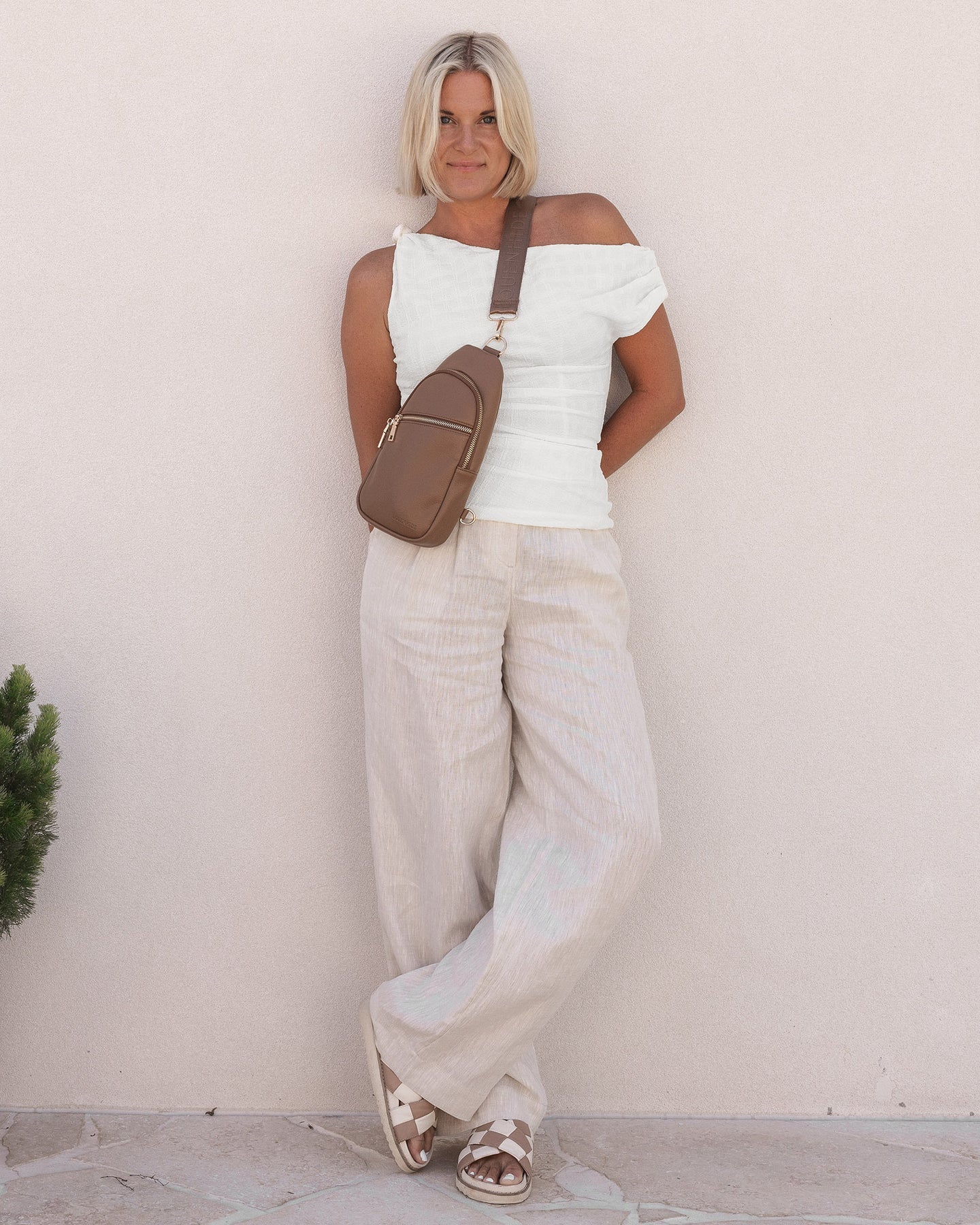 Louenhide Bella Sling Bag | Caramel