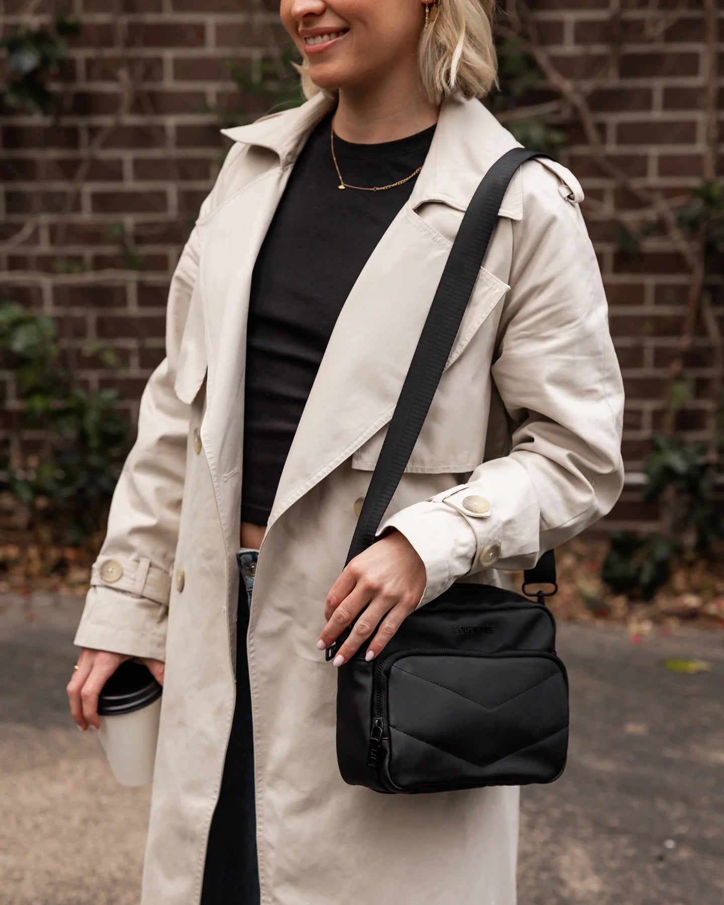 Louenhide London Camera Crossbody Bag | Black