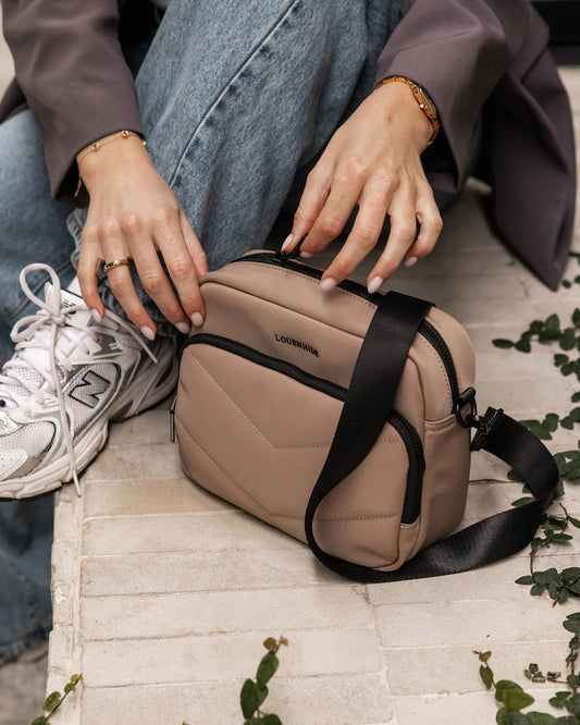 Louenhide London Camera Crossbody Bag | Mocha