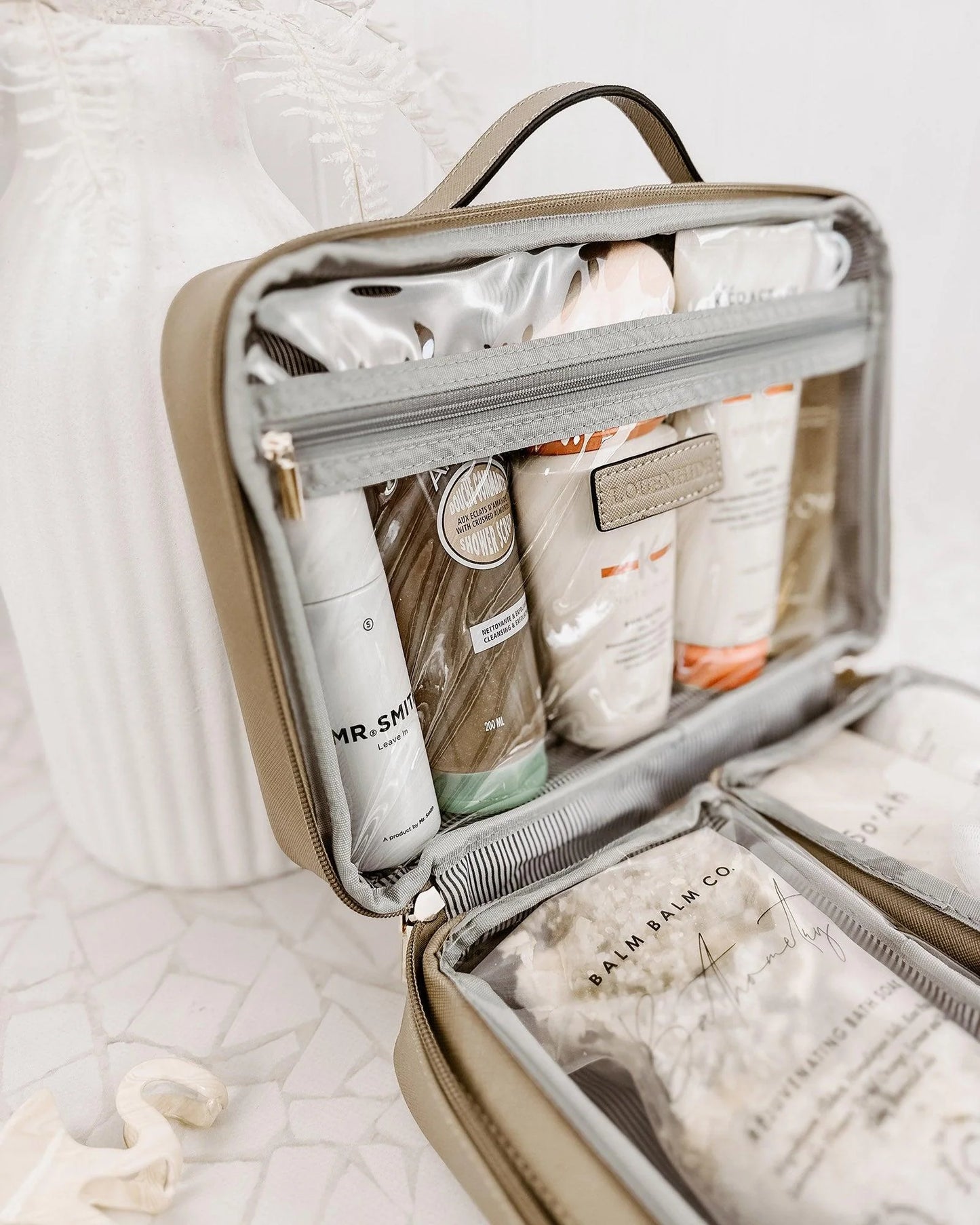 Louenhide Georgie Cosmetic Case | Coffee