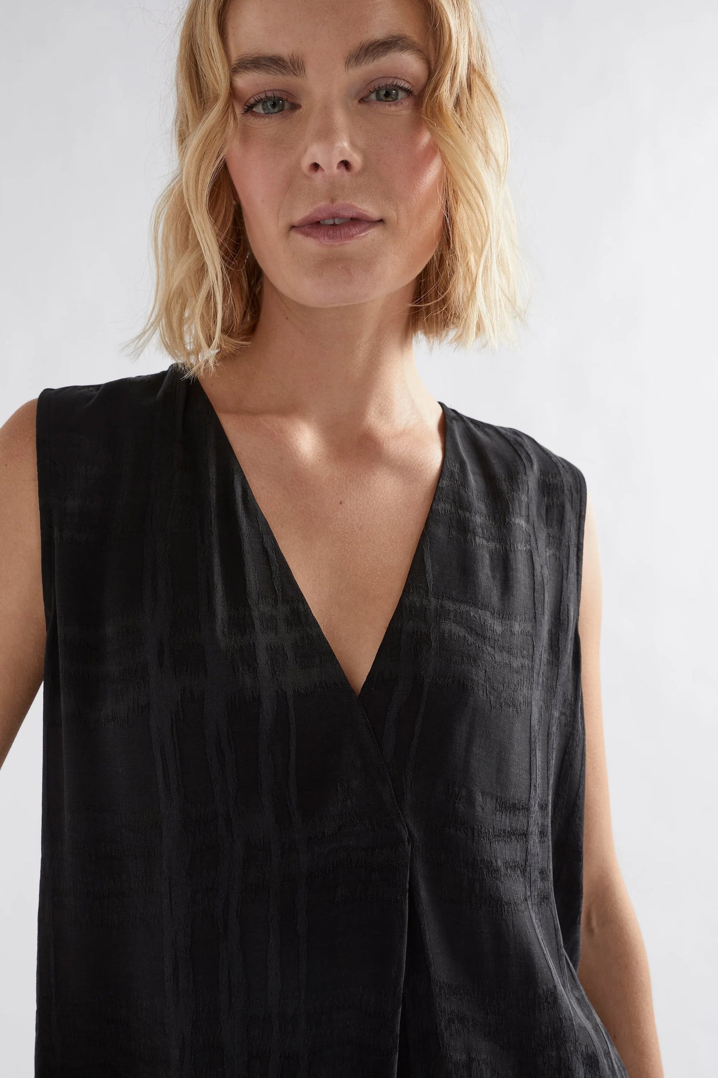 Elk Linur Top- Black Check