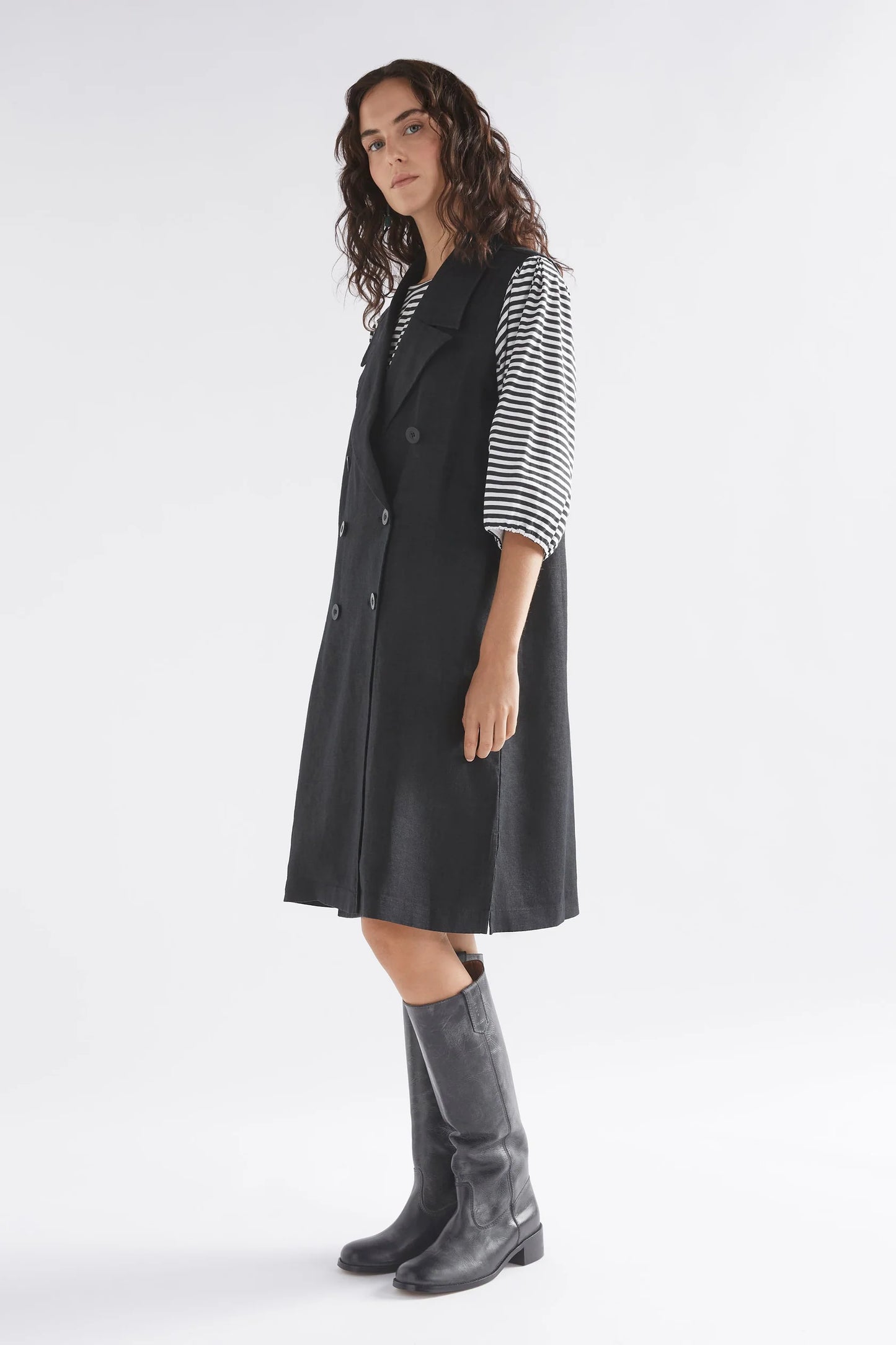 Elk Olsson French Linen Vest | Black