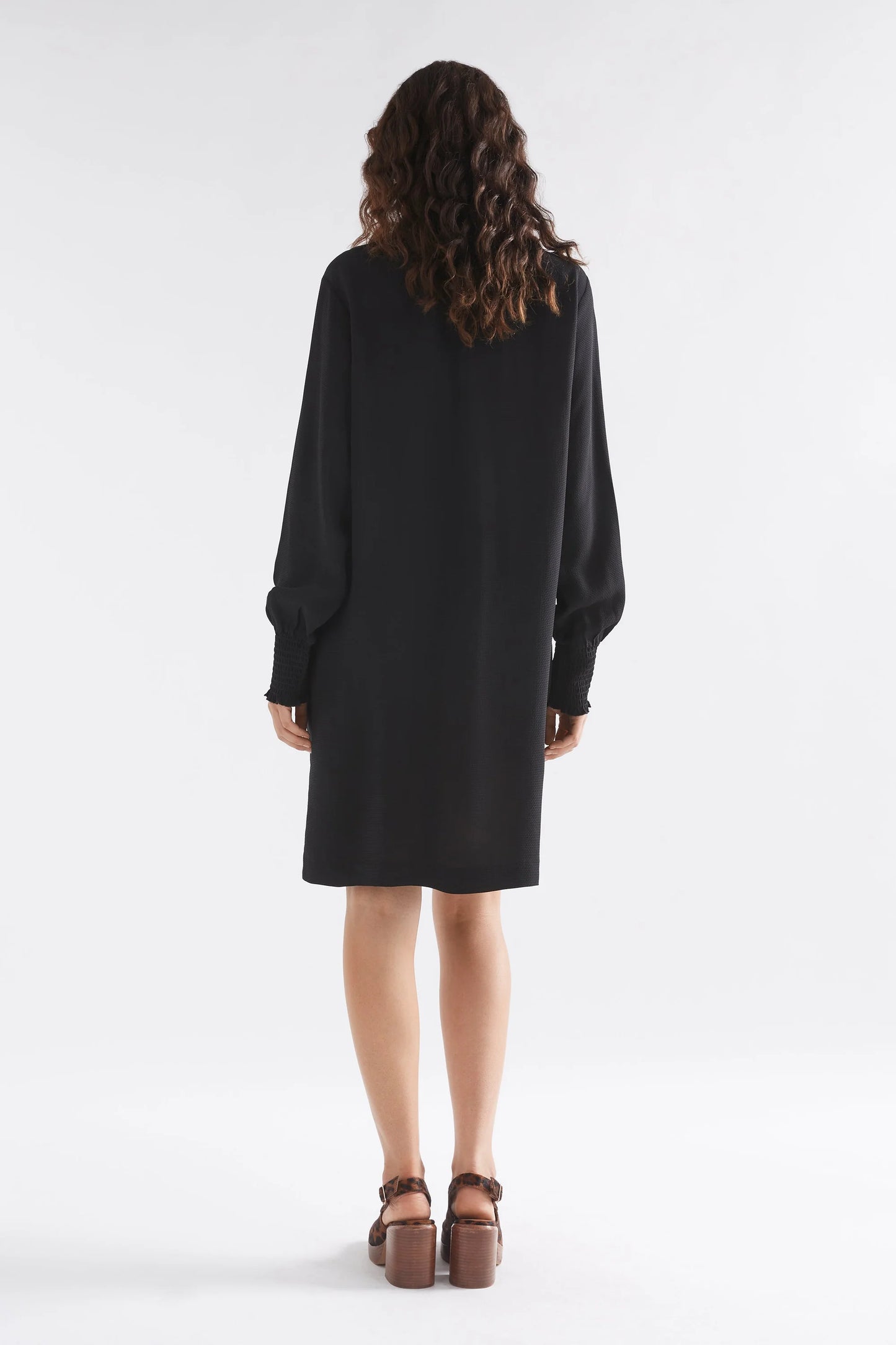 Elk Veda Dress | Black