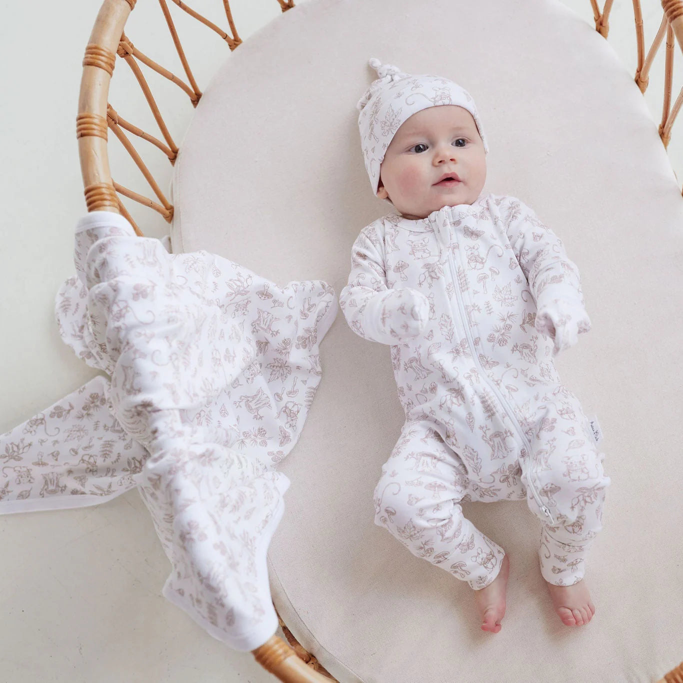 Aster & Oak Woodland Mouse Baby Wrap