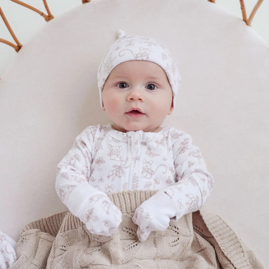 Aster & Oak Woodland Mouse Knot Hat