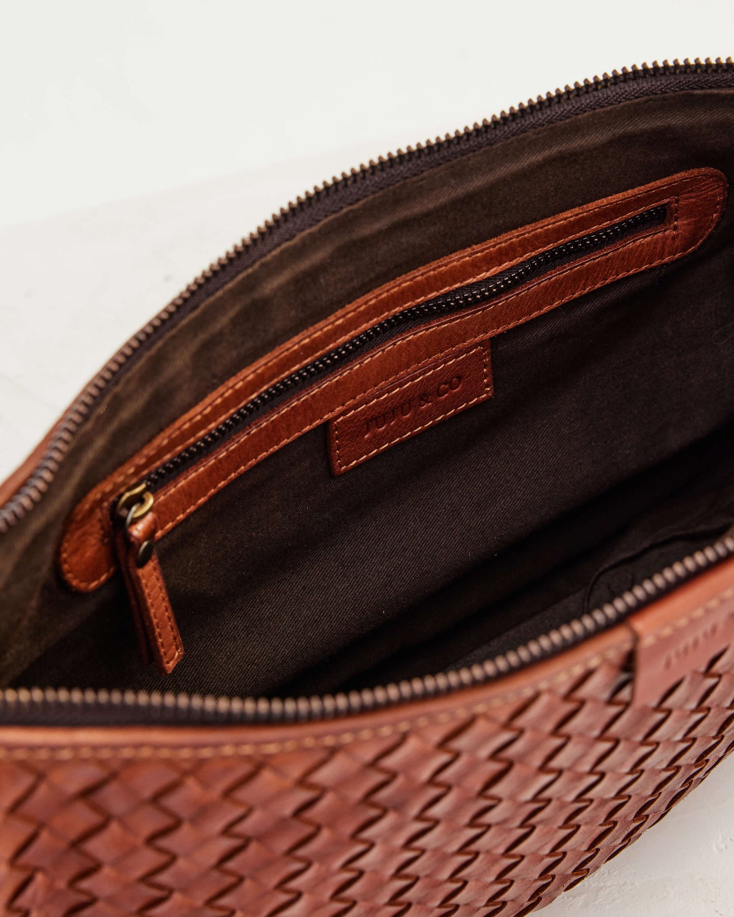 Juju & Co. Basque Sling | Amber