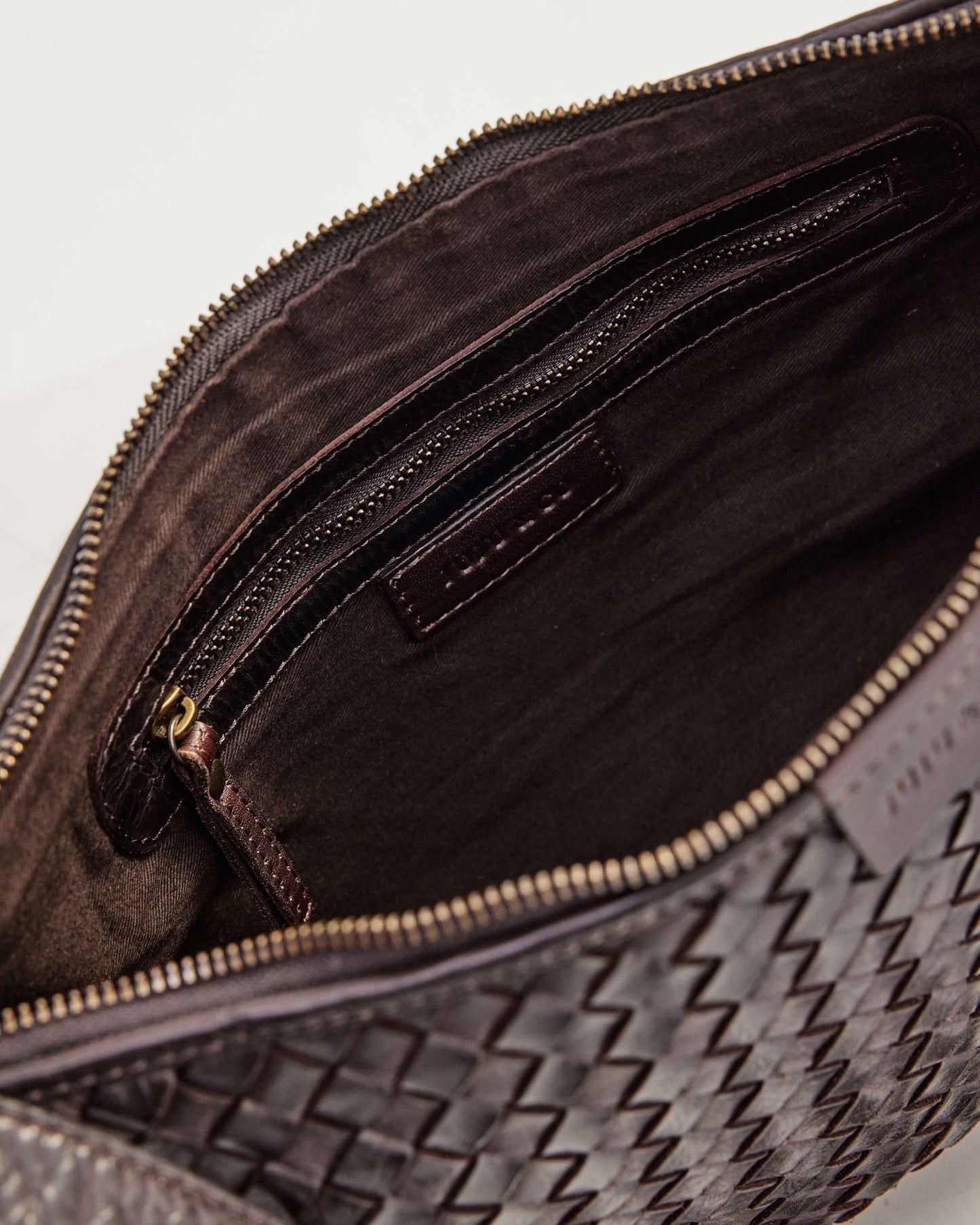 Juju & Co. Basque Sling | Chocolate