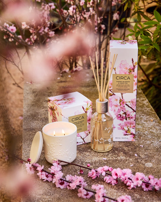 Circa Cherry Blossom & Green Tea Candle - 300g