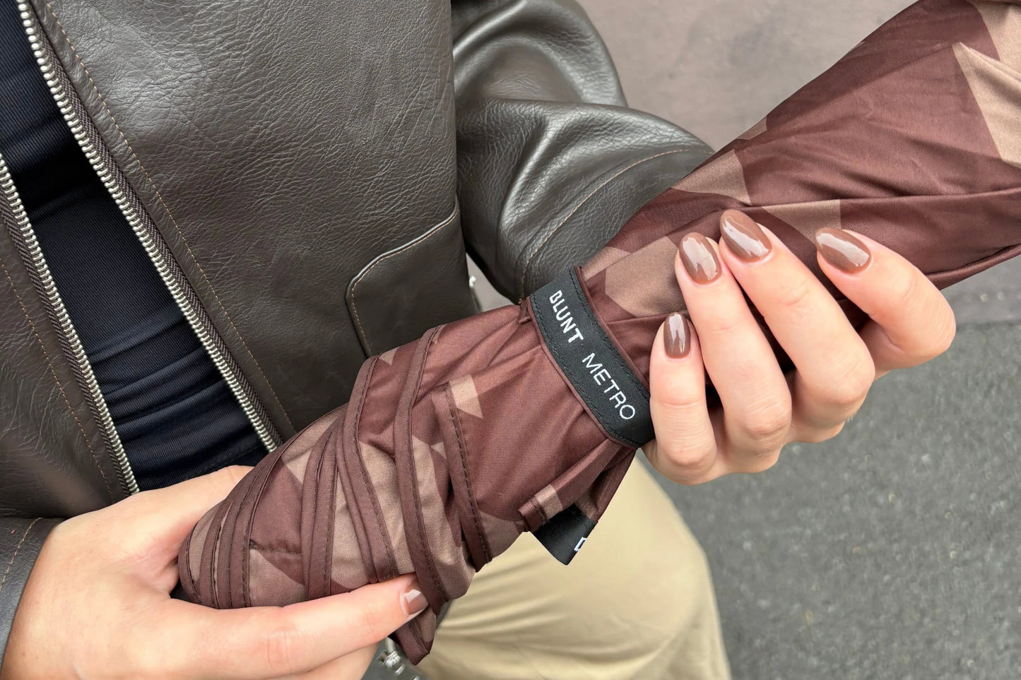 Blunt Metro 100cm Umbrella | Cocoa Houndstooth