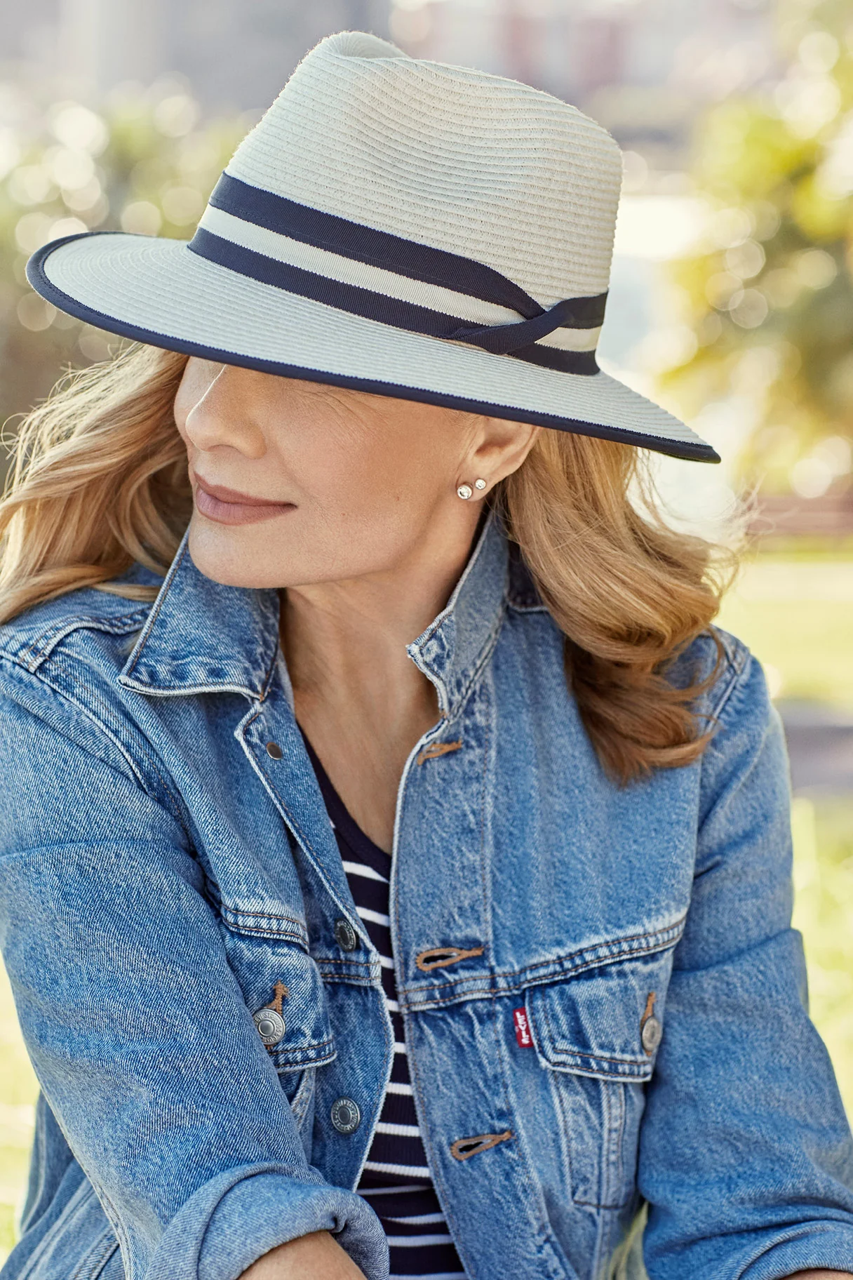 Deborah Hutton- Windsor Ivory/Navy