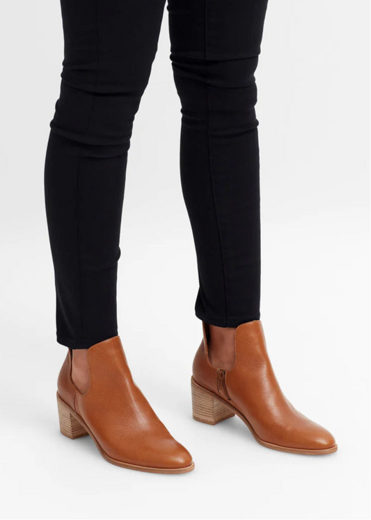 Elk Valla Cut Out Boot | Tan