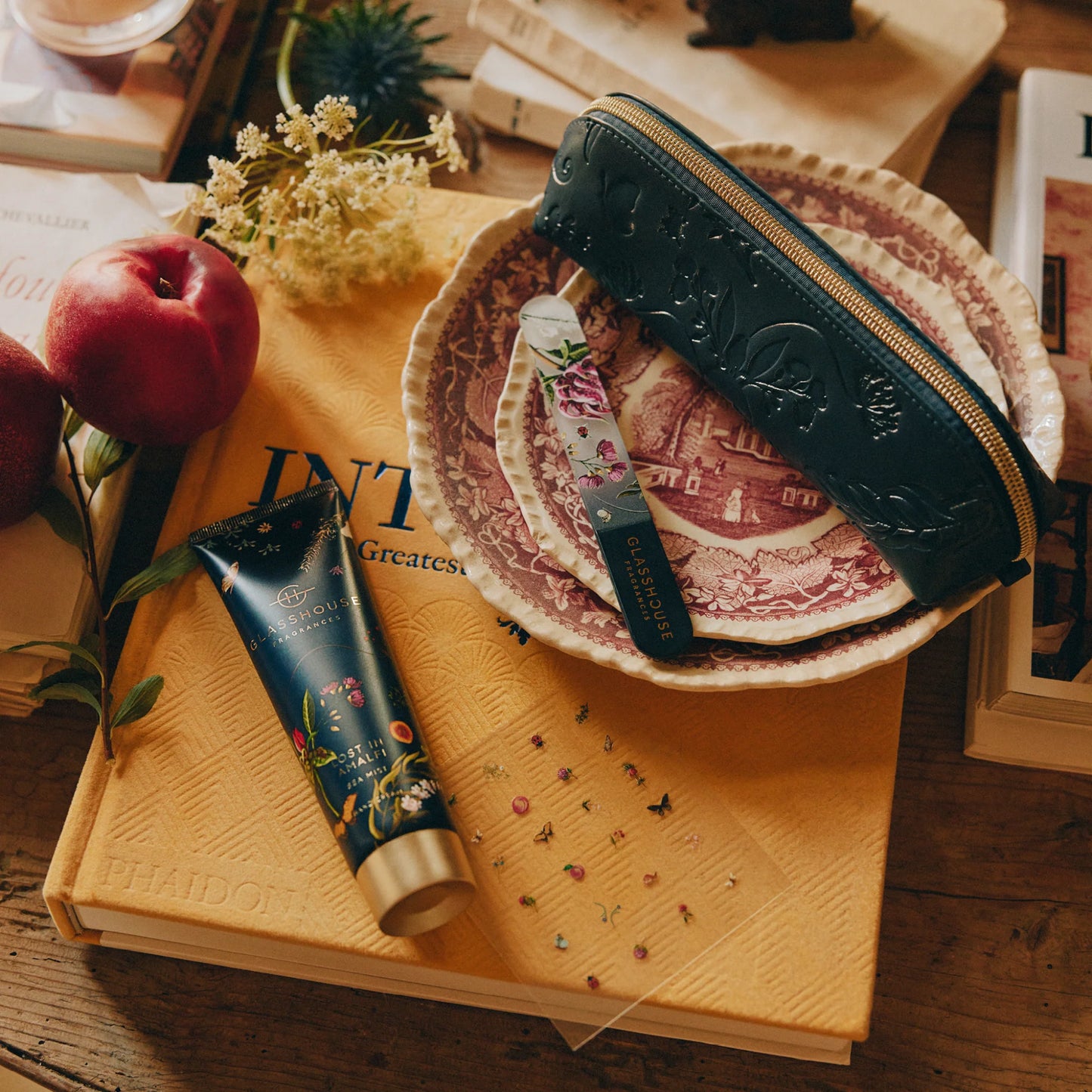 Glasshouse Hand & Nail Set | Lost in Amalfi