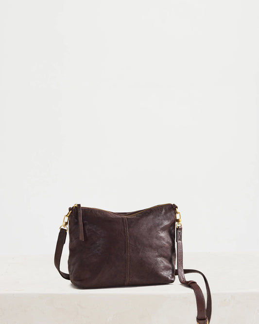 Juju & Co. Tumbled Large Essential Pouch | Chocolate
