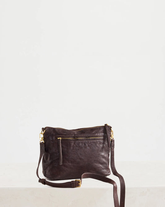 Juju & Co. Tumbled Large Essential Pouch | Chocolate