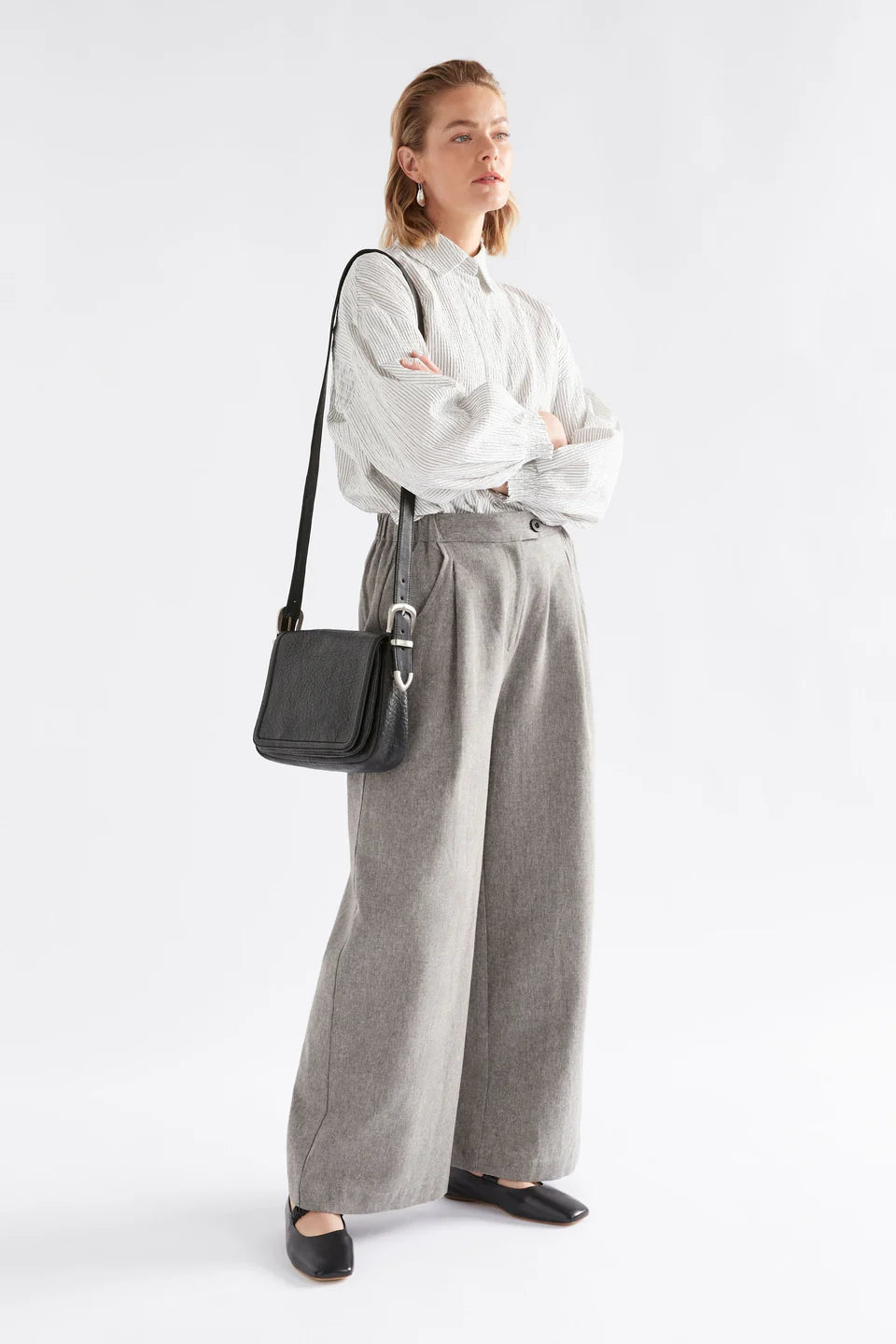 Elk Spenne Crossbody Bag | Black