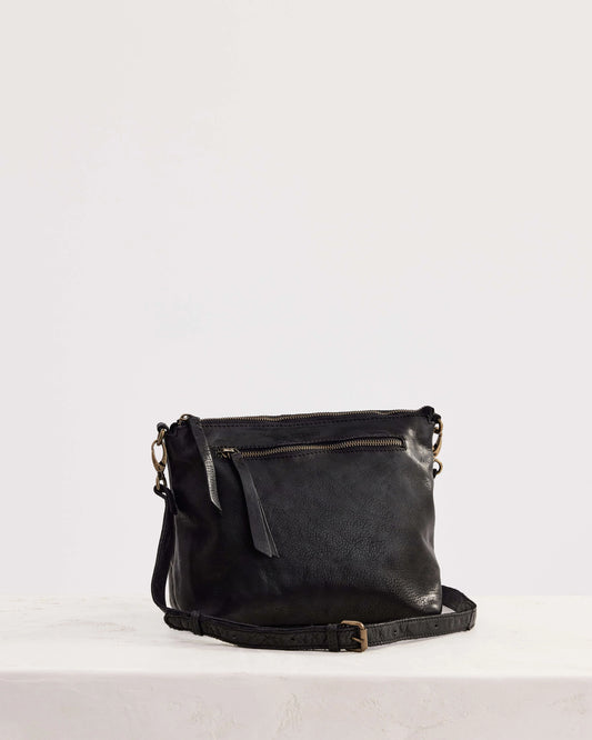 Juju & Co. Large Essential Pouch | Black