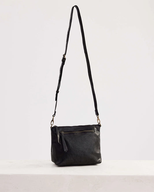 Juju & Co. Large Essential Pouch | Black
