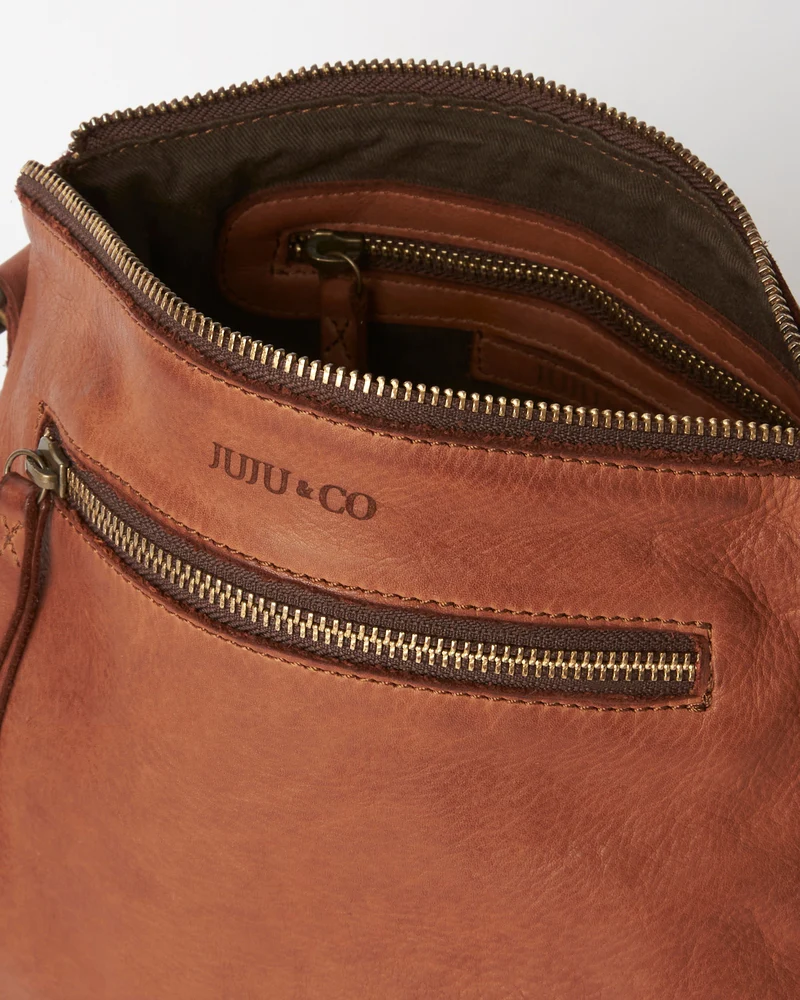 Large Essential Pouch- Cognac