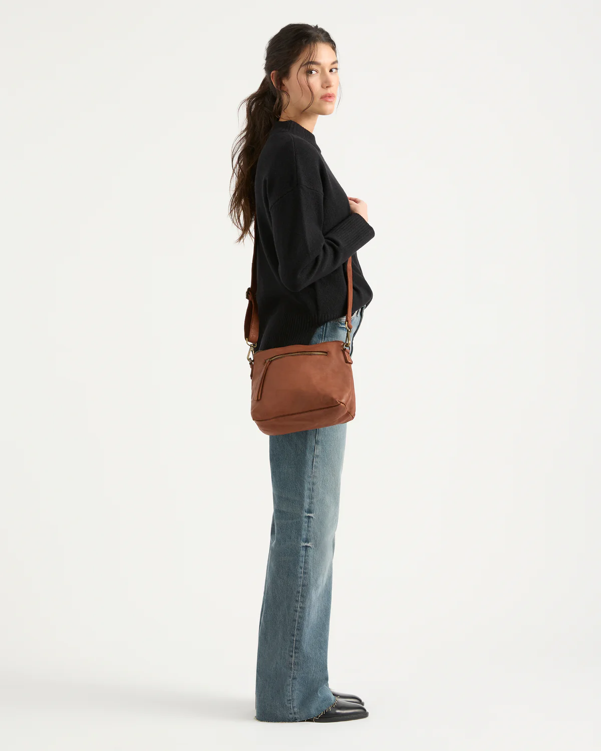 Large Essential Pouch- Cognac