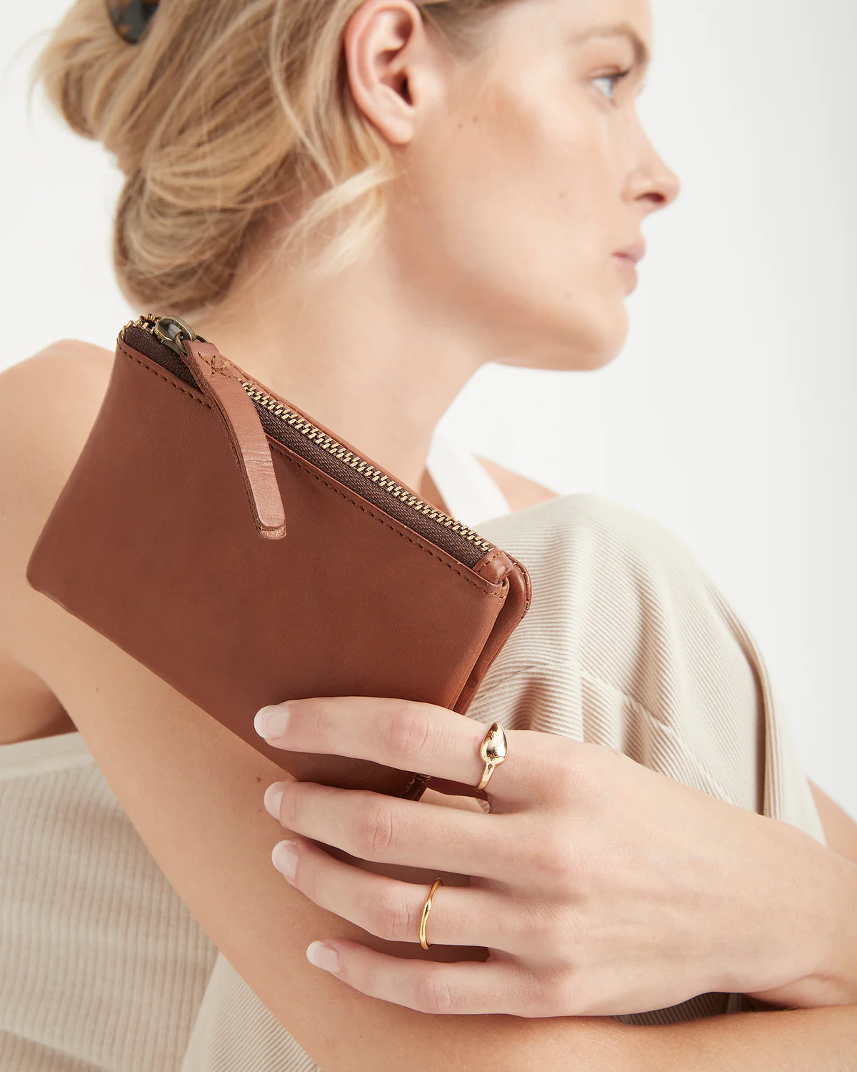Juju & Co. Small Capri Wallet- Cognac