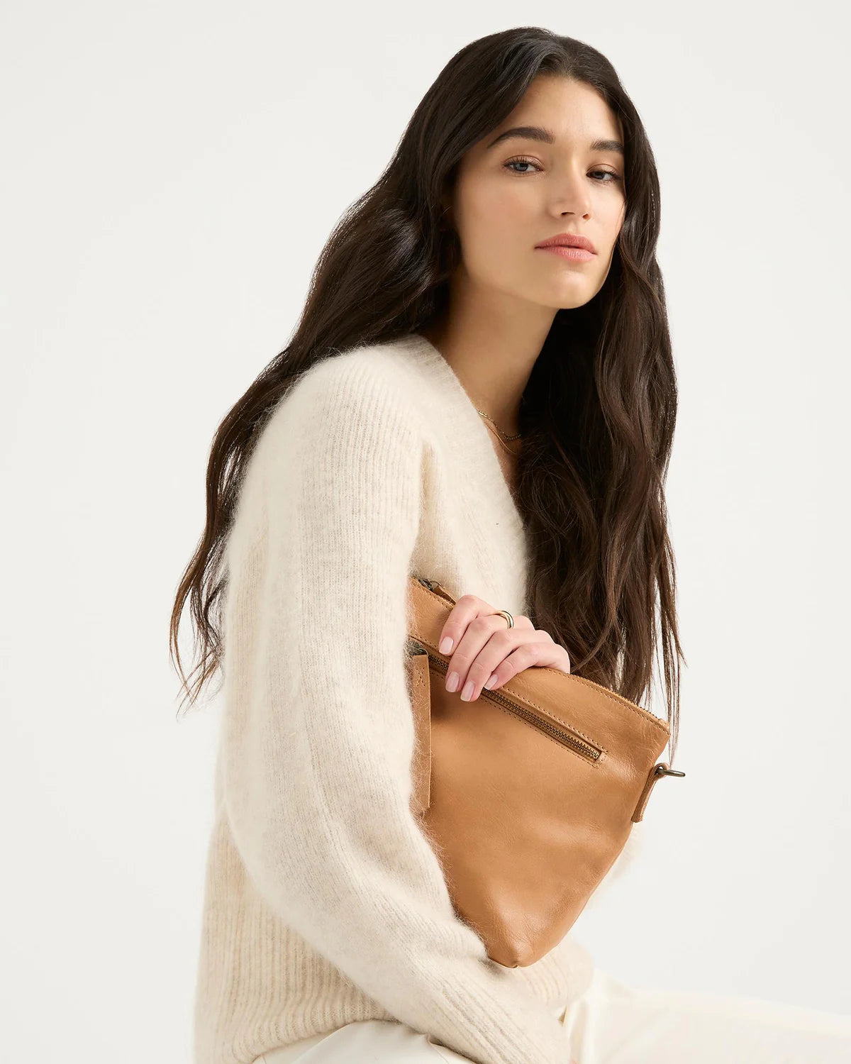 Juju & Co. Large Essential Pouch Tan