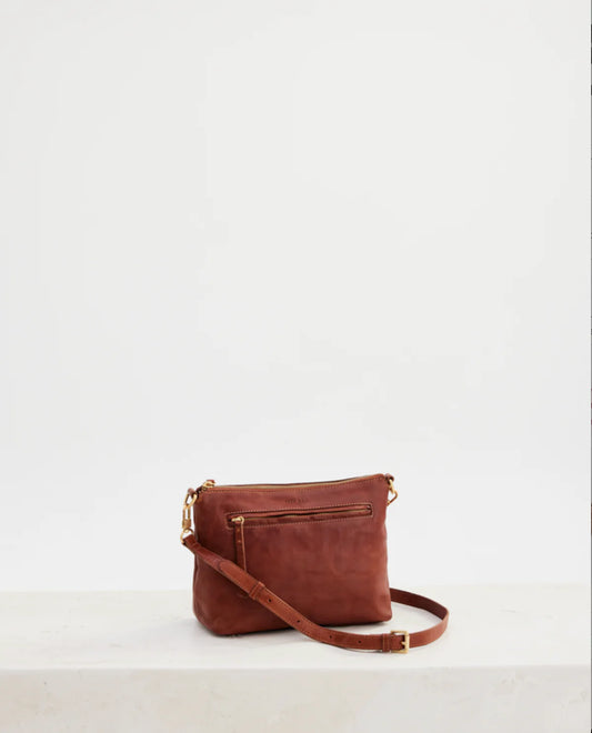 Juju & Co. Tumbled Large Essential Pouch Tan