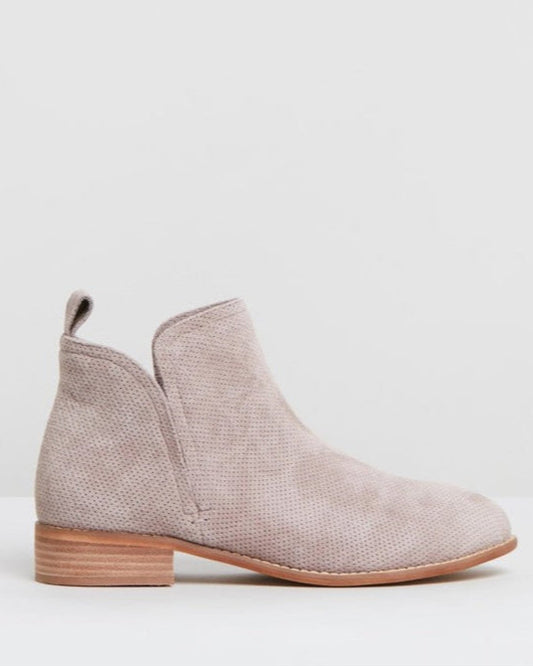 Douglas Boot | Taupe Nubuck