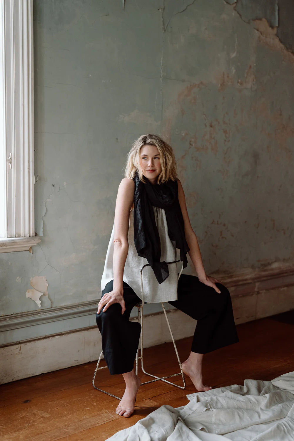 Eva's Sunday Kirby Scarf - Black