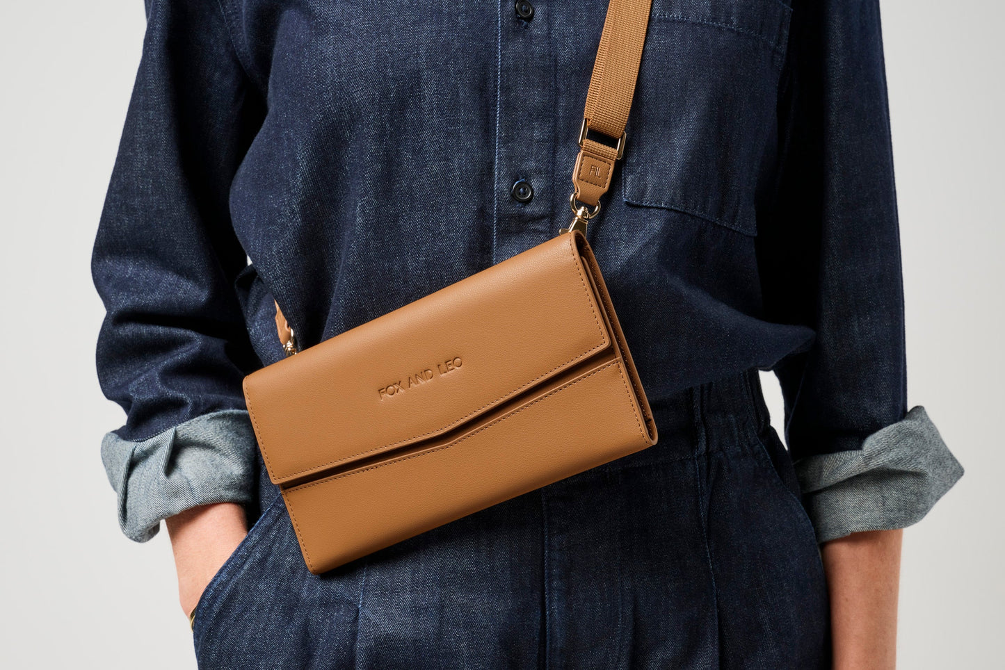 The Traveller Wallet- Tan