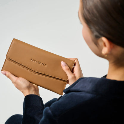 The Traveller Wallet- Tan