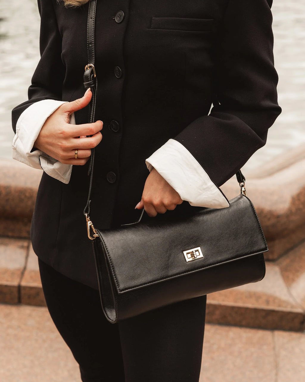 Louenhide Delaney Clutch - Black