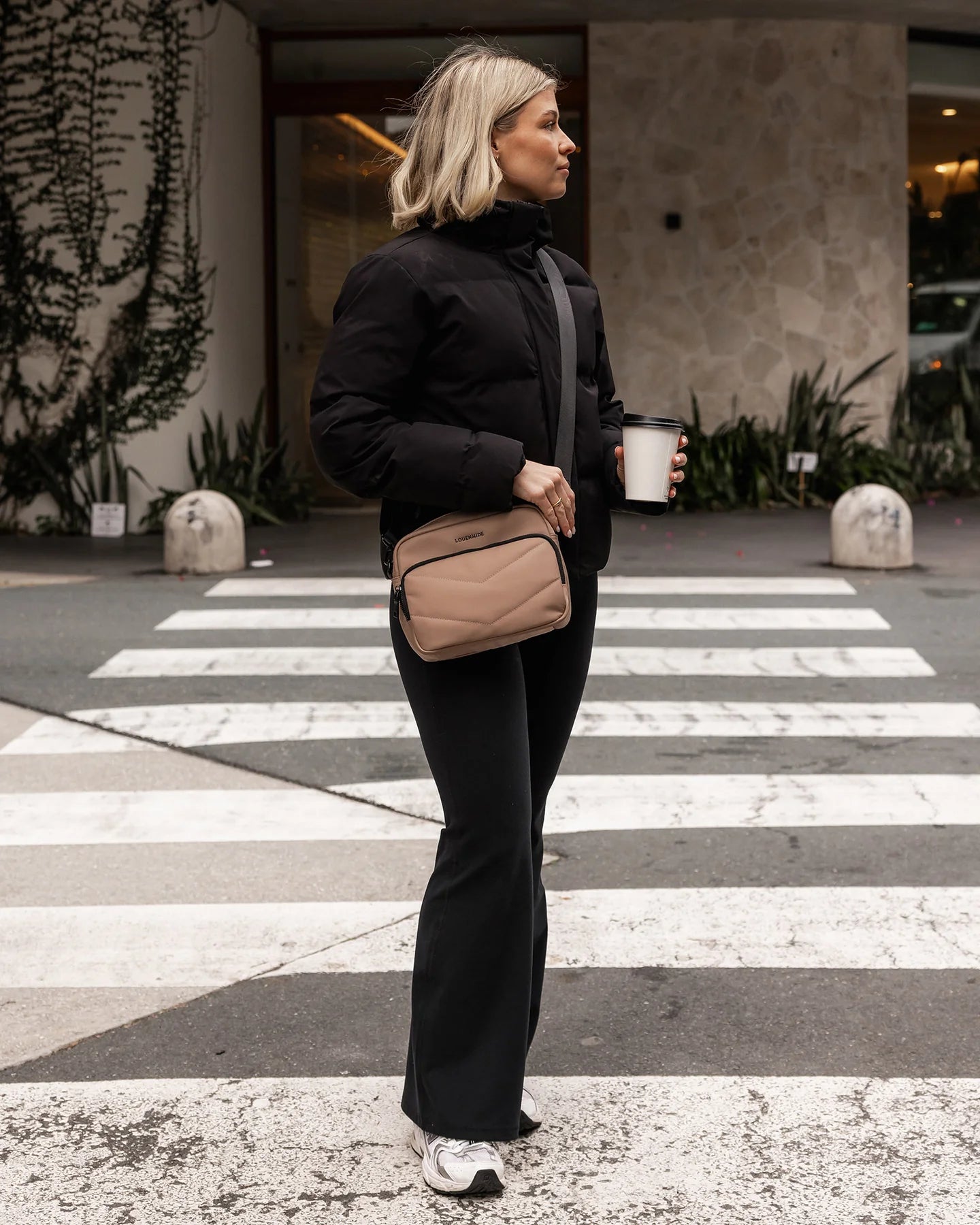 Louenhide London Camera Crossbody Bag | Mocha