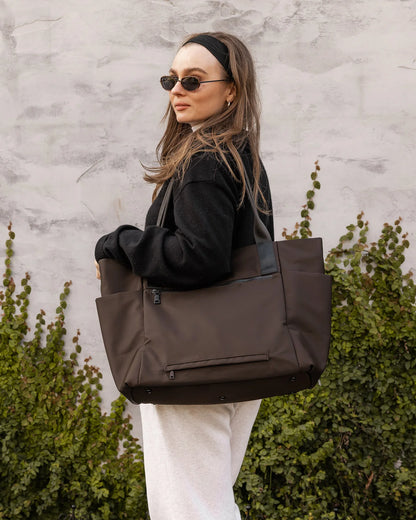 Louenhide Chicago Tote Bag | Chocolate