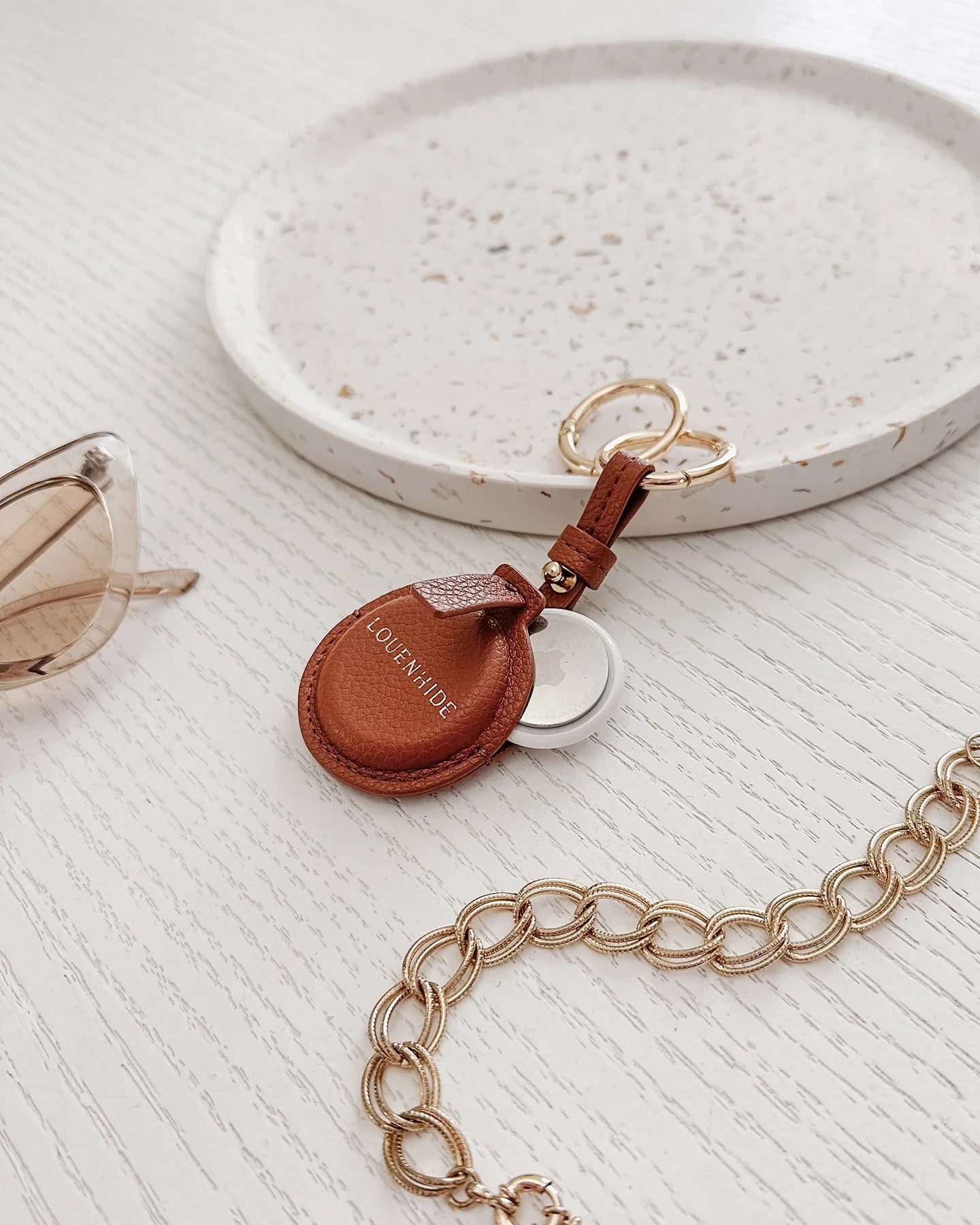 Louenhide Opal Airtag Case - Tan