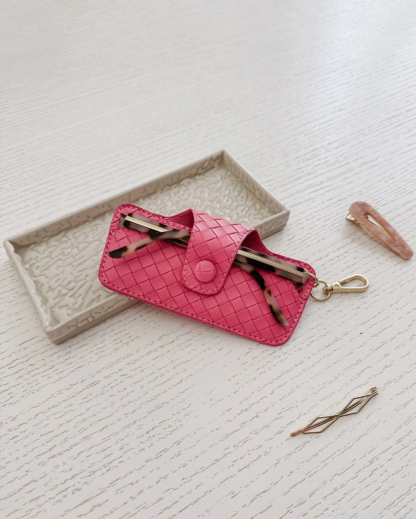 Louenhide Skittle Sunglass Case - Woven Hot Pink