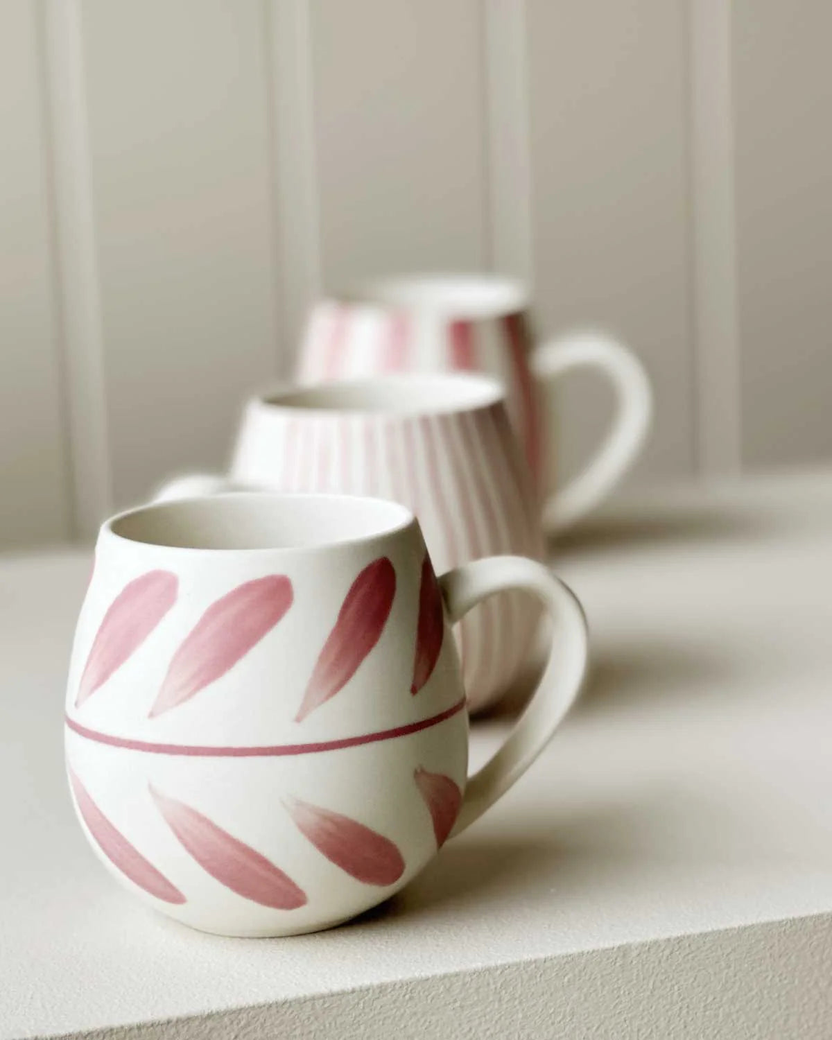 Set of 4 Hug Me Mugs - Rose Brush