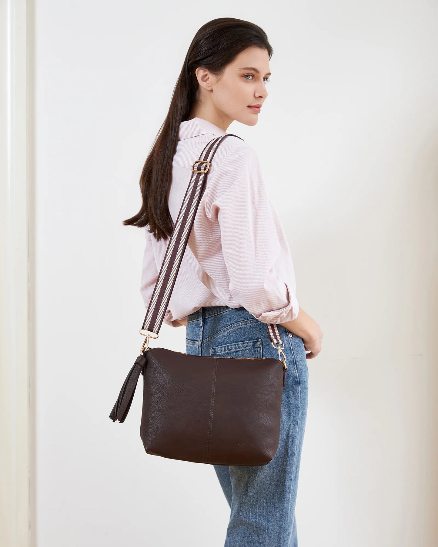 Louenhide Daisy Stripe Crossbody Bag - Chocolate