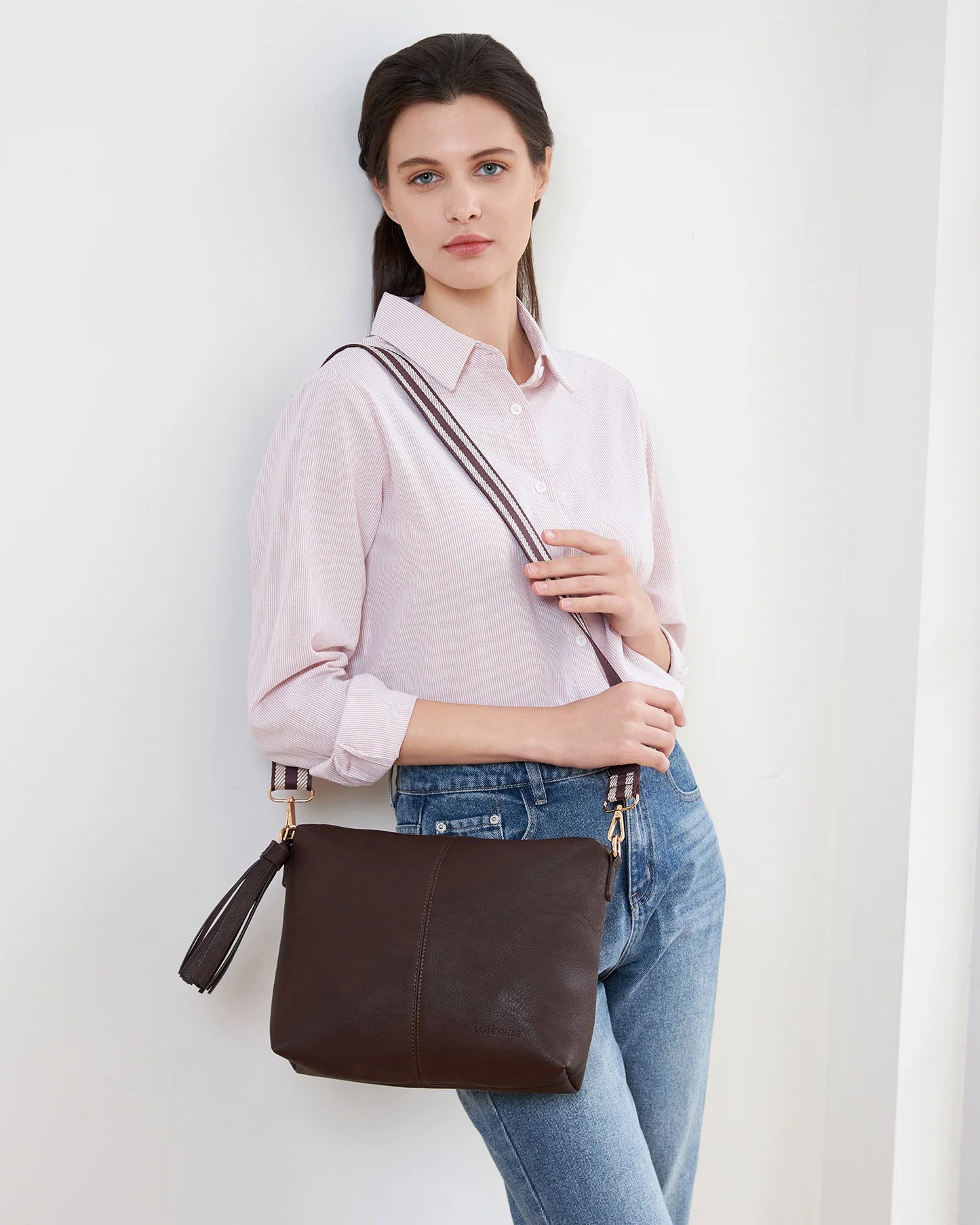 Louenhide Daisy Stripe Crossbody Bag - Chocolate