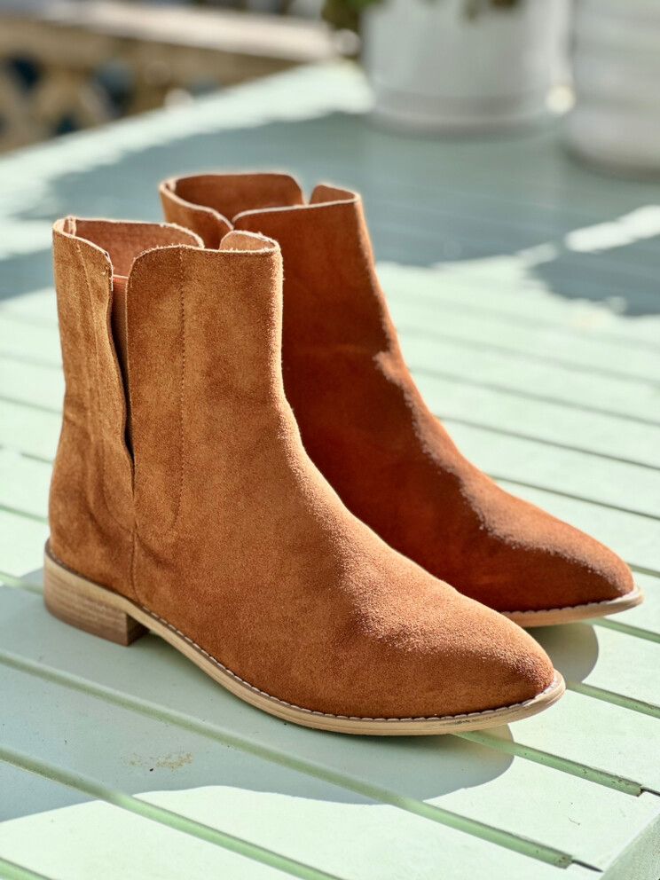 Walnut Denmark Leather Boot - Caramel Suede