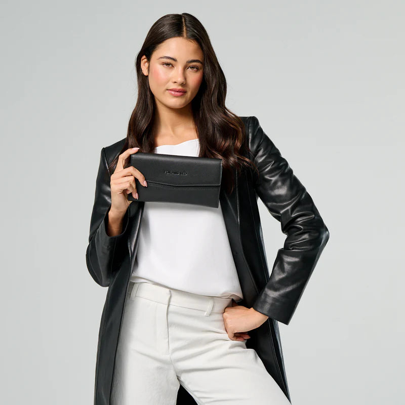 The Traveller Wallet- Black