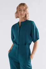 Load image into Gallery viewer, Strom Linen Shirt- Peacock
