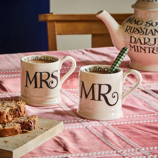 "Mr & Mrs" Boxed Mugs Set of 2