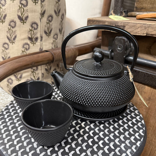Hobnail Cast Iron Teapot Set - 800mL