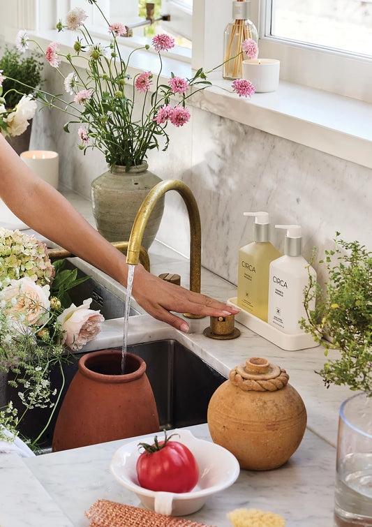 Circa Jasmine & Magnolia Hand Lotion- 450mL