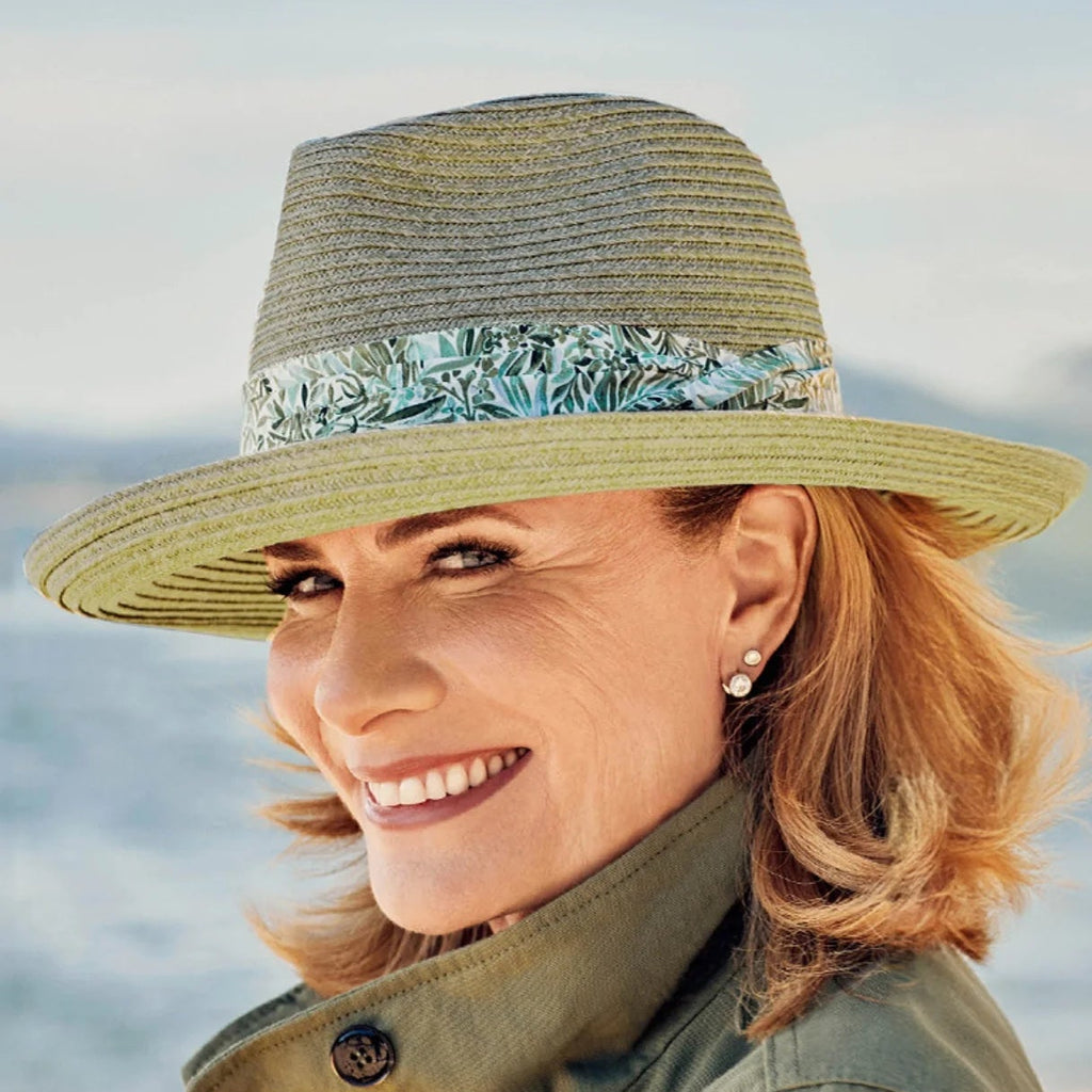 Canopy Bay by Deborah Hutton Eden Flexibraid® Green