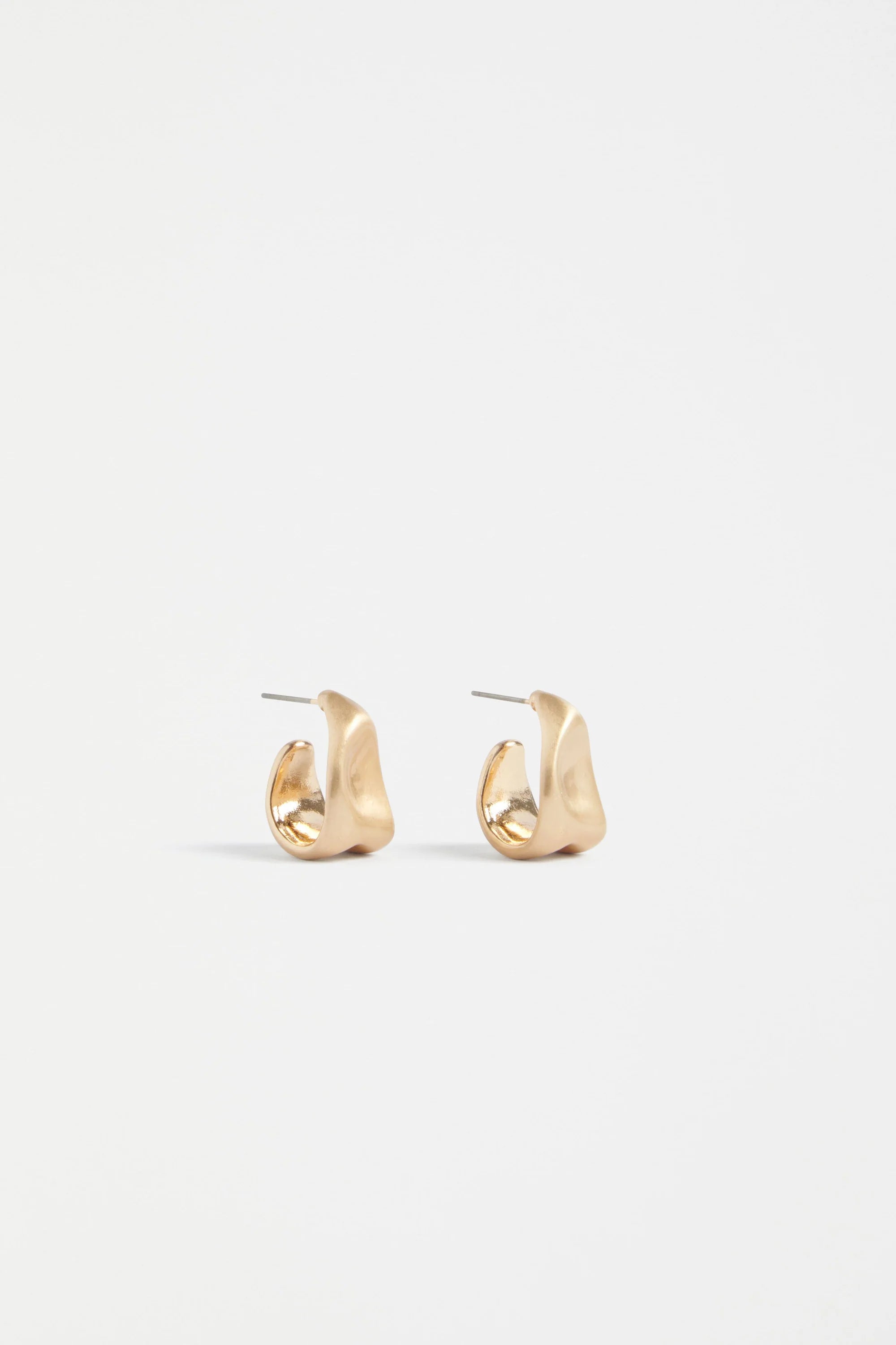 Elk Feven Small Hoop Earring - Gold