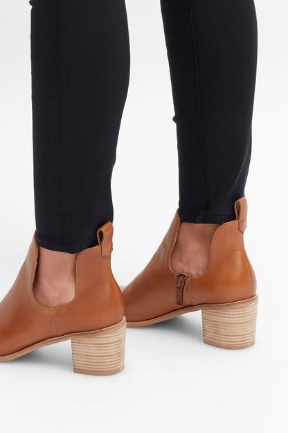 Elk Valla Cut Out Boot | Tan