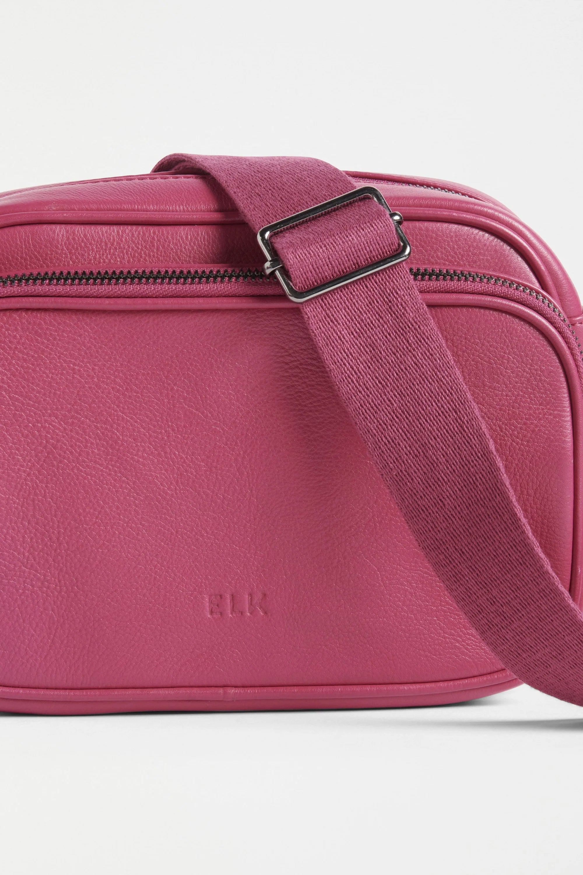 Elk Kassel Leather Crossbody Bag | Fuschia