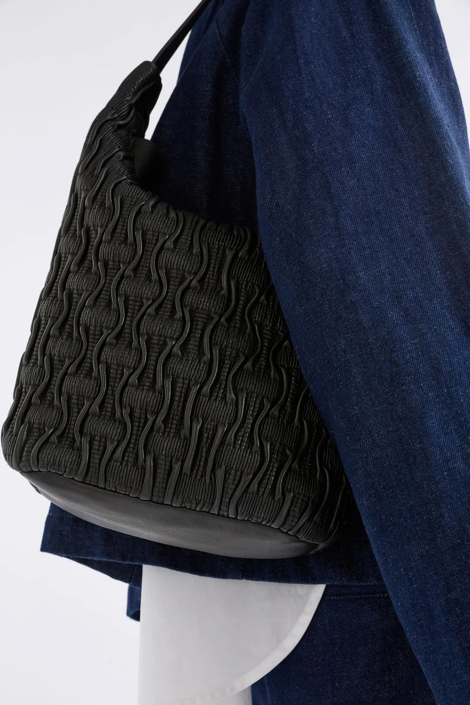 Elk Lumme Smocked Shoulder Bag | Black